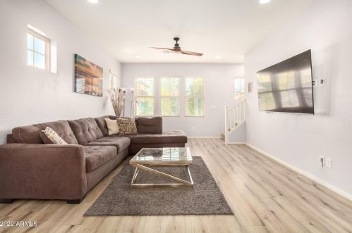 2032 77th Ln, Phoenix AZ 85033-4925 exterior