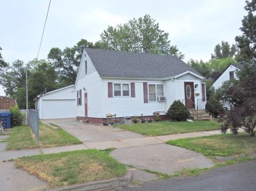 711 Nunn Ave, Canton, WI 54868-1558