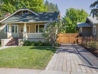 208 18th Ave, Spokane, WA 99203-2215