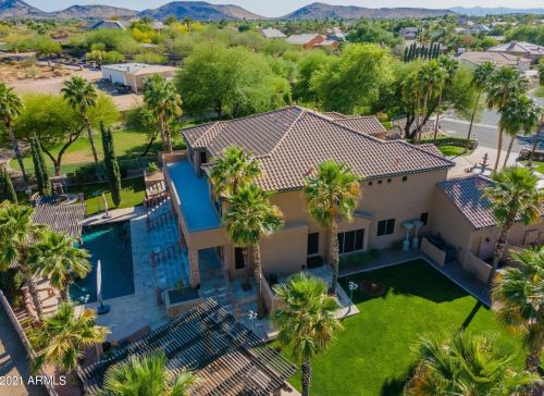 25401 45th Dr, Phoenix AZ  85083-2243 exterior