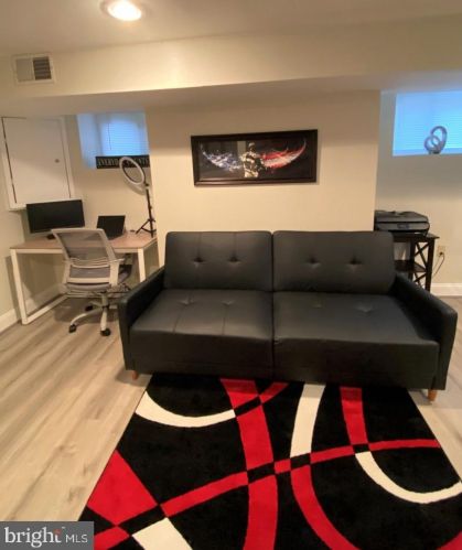 404 47th St, Washington DC  20019-4643 exterior