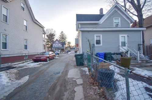 75 Sherman St, Springfield MA 01109-3515 exterior