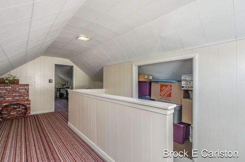 860 Brookside Dr, Meskegon MI 49441-5364 exterior