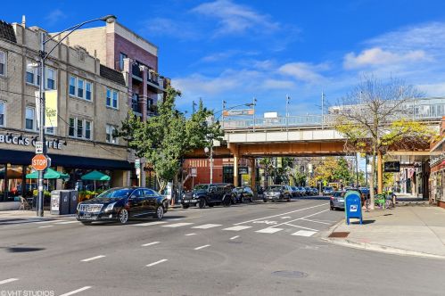 1541 Henderson St, Chicago IL 60657-2196 exterior