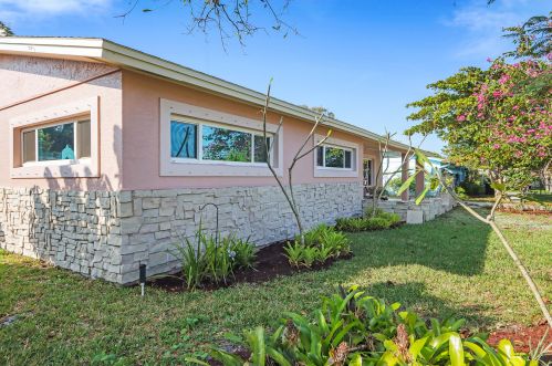 2611 29th St, Fort Pierce, FL 34981-5558