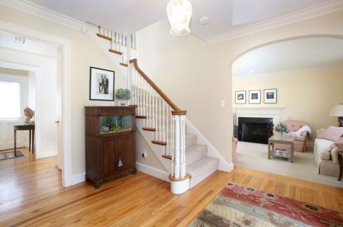 45 Ferncroft Rd, Newton MA 02468-1213 exterior