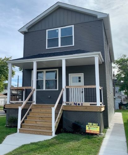 401 21st Ave, Broadview, IL 60153-1473