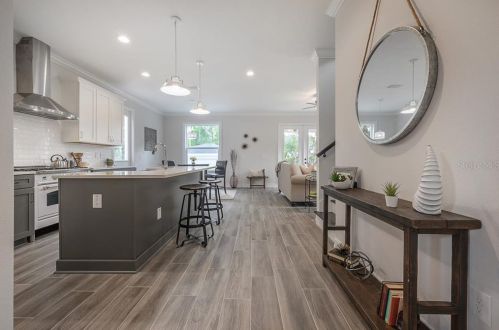 305 Hanna Ave, Tampa FL  33604-6633 exterior