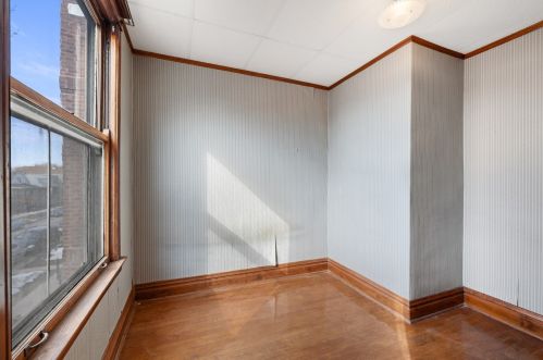 4339 Sacramento, Chicago IL 60655-2121 exterior