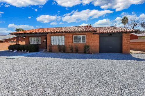 1724 Campbell Ave, Tucson, AZ 85719-3704