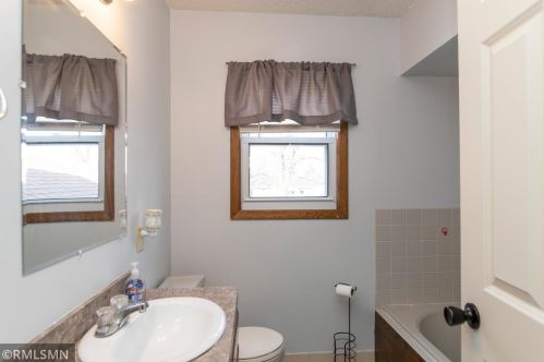 281 150th St, Saint Paul MN 55124-6992 exterior