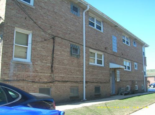 6137 Fullerton Ave, Chicago IL 60639-2646 exterior