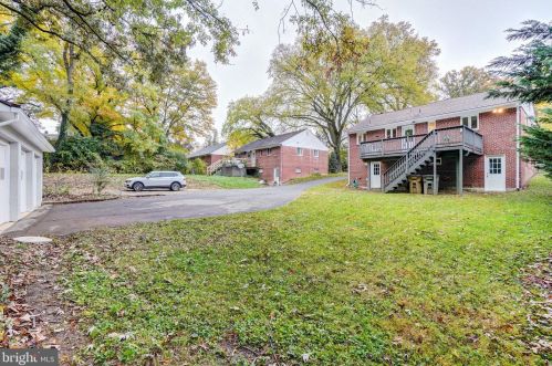 102 Mannakee St, Rockville MD 20850-1914 exterior