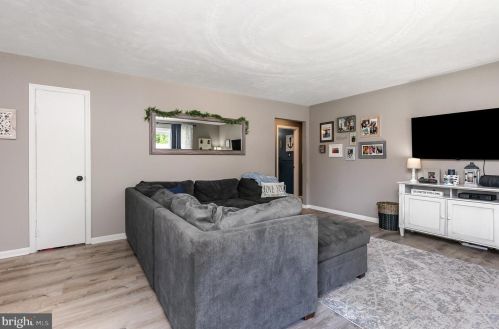 457 Glendale Ave, Glen Burnie MD 21061-1925 exterior