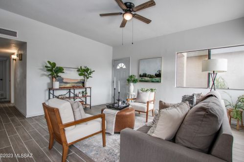 254 Melridge St, Tucson AZ  85706-3352 exterior