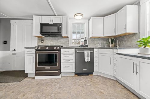 33 Washington St, Concord NH  03301-4341 exterior