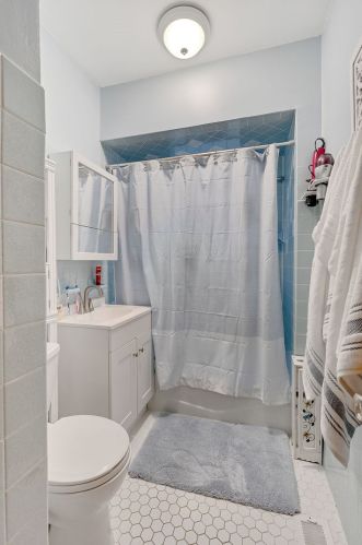 2825 Lotus Ave, Chicago IL 60641-3224 exterior