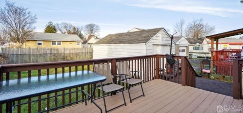 47 Fayette St, Edison NJ  08817-4317 exterior