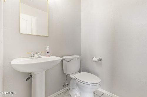 19806 15 Pl, Phoenix AZ 85024-3648 exterior