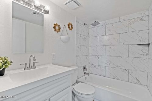 2626 Campbell Ave, Phoenix AZ  85017-3743 exterior