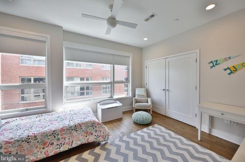 1427 Kater St, Philadelphia PA 19147-1851 exterior