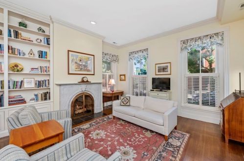 43 High St, Boston, MA