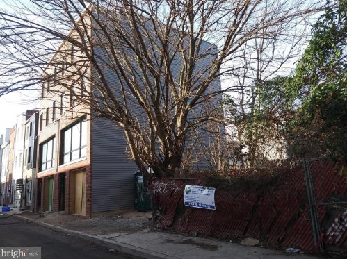 1437 Howard St, Philadelphia PA  19122-3905 exterior