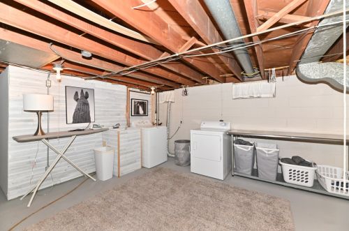 3700 Brook Pl, Milwaukee WI 53235-4206 exterior