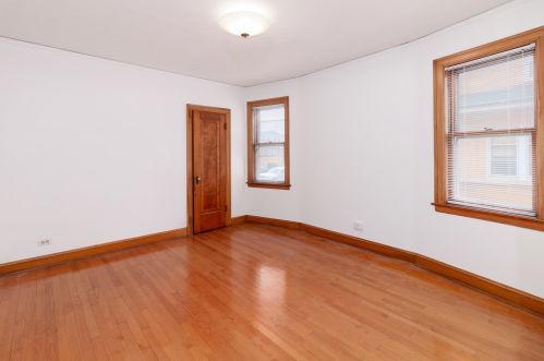 6024 Eddy St, Chicago IL 60641-3246 exterior