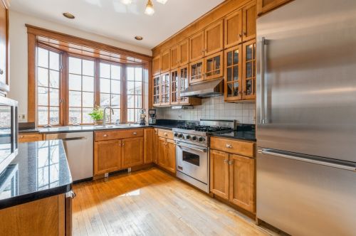 4439 Richmond St, Chicago IL 60622-4356 exterior