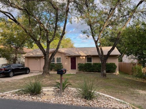 7307 Cooper Ln, Austin TX  78745-6333 exterior