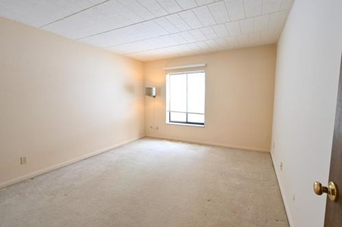 713 Frst Grn Dr, Moon Twp PA 15108-2763 exterior