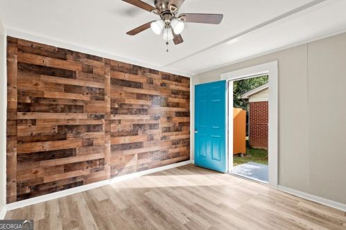 3949 Adamsville Dr, Atlanta GA  30331-3823 exterior