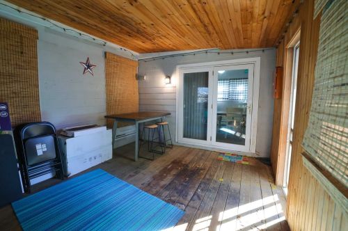 18 Underhill Ave, Poughkeepsie NY 12601-4913 exterior