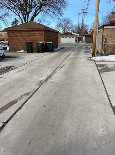 2009 25th Ave, Broadview IL 60155-2827 exterior