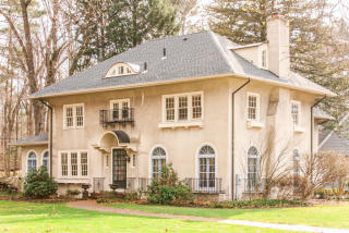 129 Farmington Ave, Springfield, MA 01106-1432