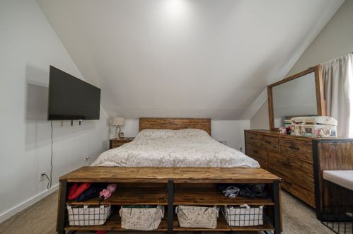 126 Tilford Rd, Pittsburgh PA 15235-2249 exterior