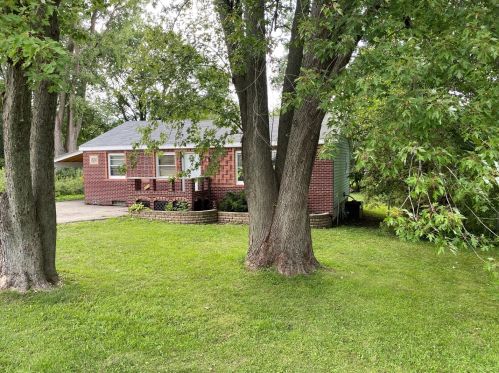 2613 Chestnut Dr, Bull Valley, IL 60097-8589