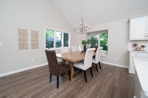 919 Essex Cir, Kalamazoo MI 49008-2349 exterior