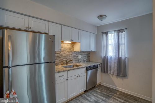 59 Mactavish Ct, New Castle DE 19720-6524 exterior