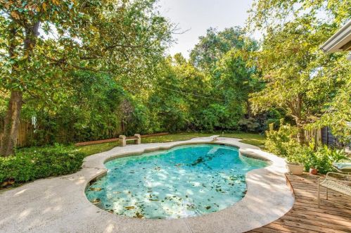 8714 Canyon Dr, Dallas TX  75209-1941 exterior