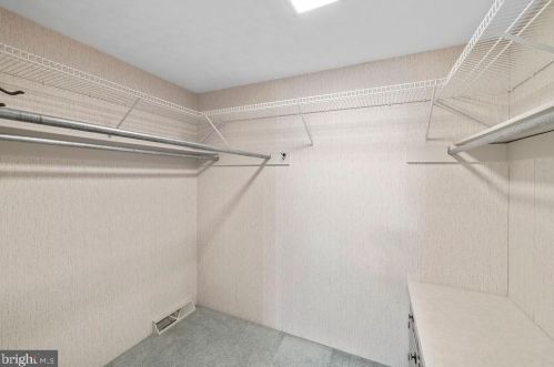 106 Lee Ann Ct, Hanover PA 17331-9560 exterior