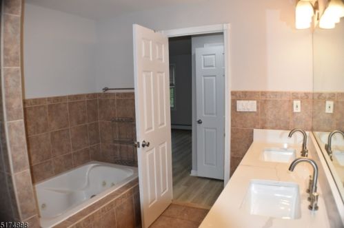 38 Passaic Ave, Paterson NJ 07506-1433 exterior