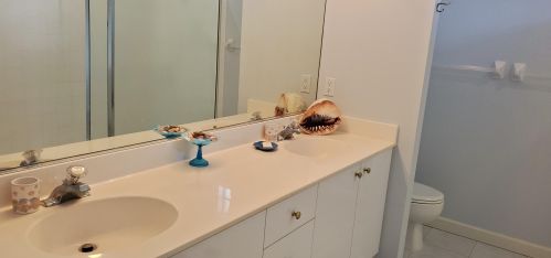 689 Treasure Cv, Fort Pierce FL 34986-3438 exterior