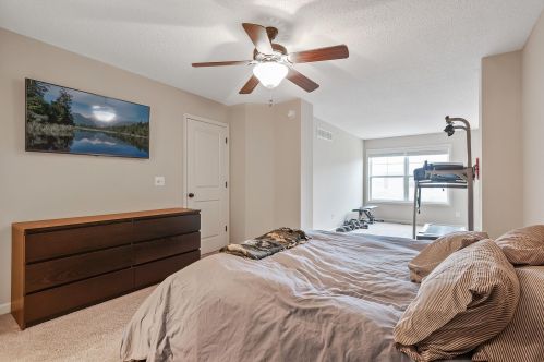 2141 Cedar Grv Trl, Saint Paul MN 55122-1543 exterior