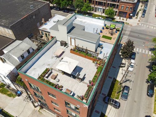 2701 Chicago Ave, Chicago, IL 60622-4604