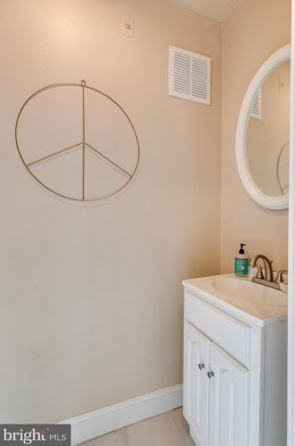 514 Martin St, Philadelphia PA 19146-1822 exterior