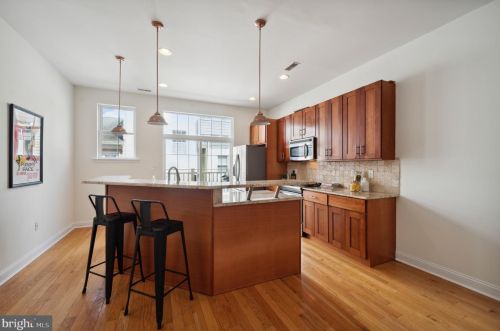 1013 Dorrance St, Philadelphia PA  19146-2650 exterior