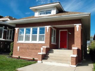 8036 Ada St, Chicago, IL 60620-3820