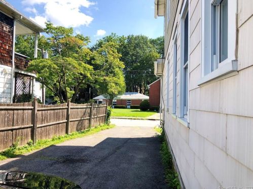 59 Berry St, Torrington CT 06790-4801 exterior